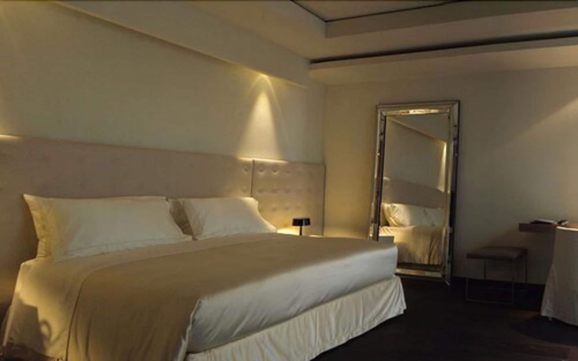 Hotel Romano House Catania Esterno foto